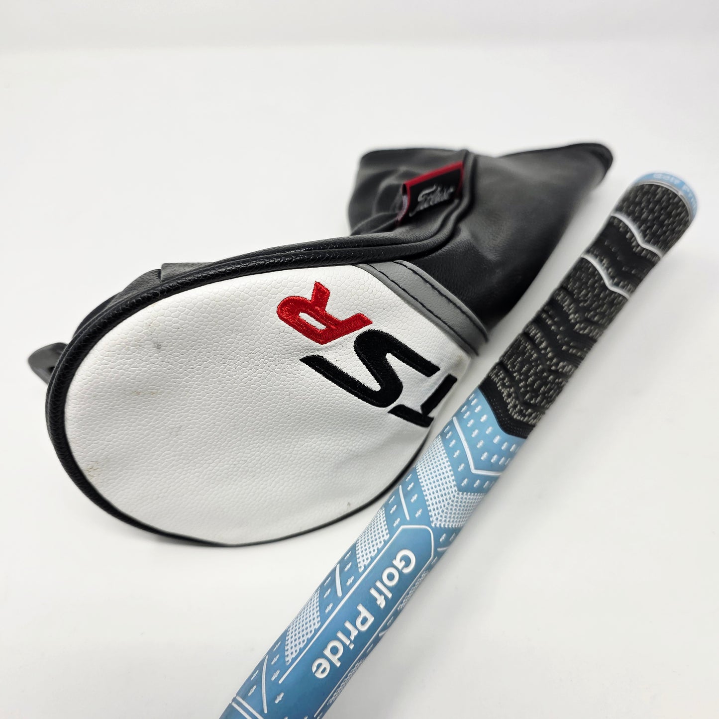 TITLEIST TSR2 3 WOOD / 16.5 DEGREE / HZRDUS RED CB 5.5 SHAFT