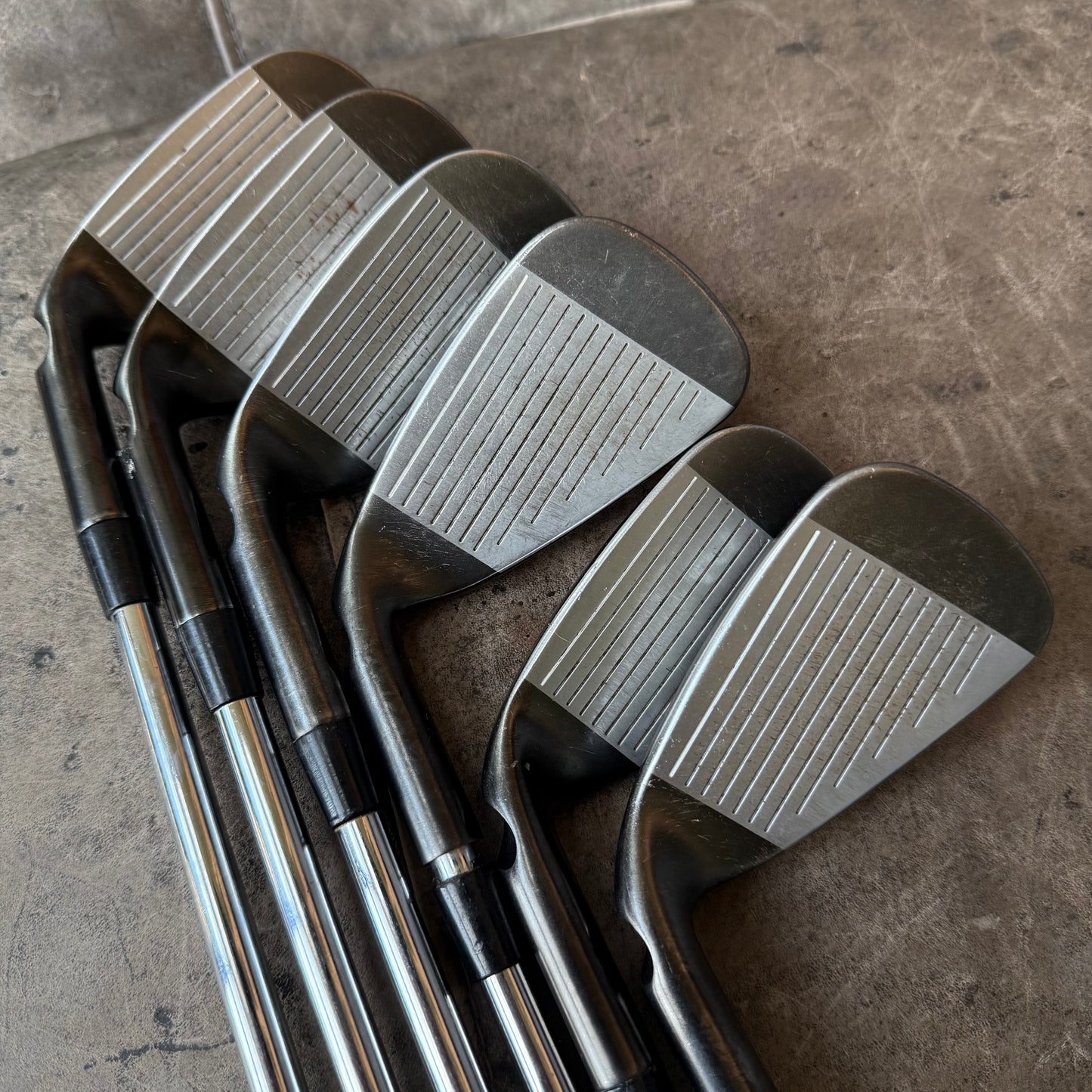 PING G710 BLACK IRONS / 5-PW / AWT REGULAR / BLUE DOT / 1” LONGER / PART EX WELCOME