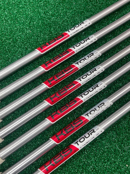 WILSON STAFF MODEL IRONS / 4-PW / KBS TOUR C-TAPER LITE 110 STIFF SHAFTS