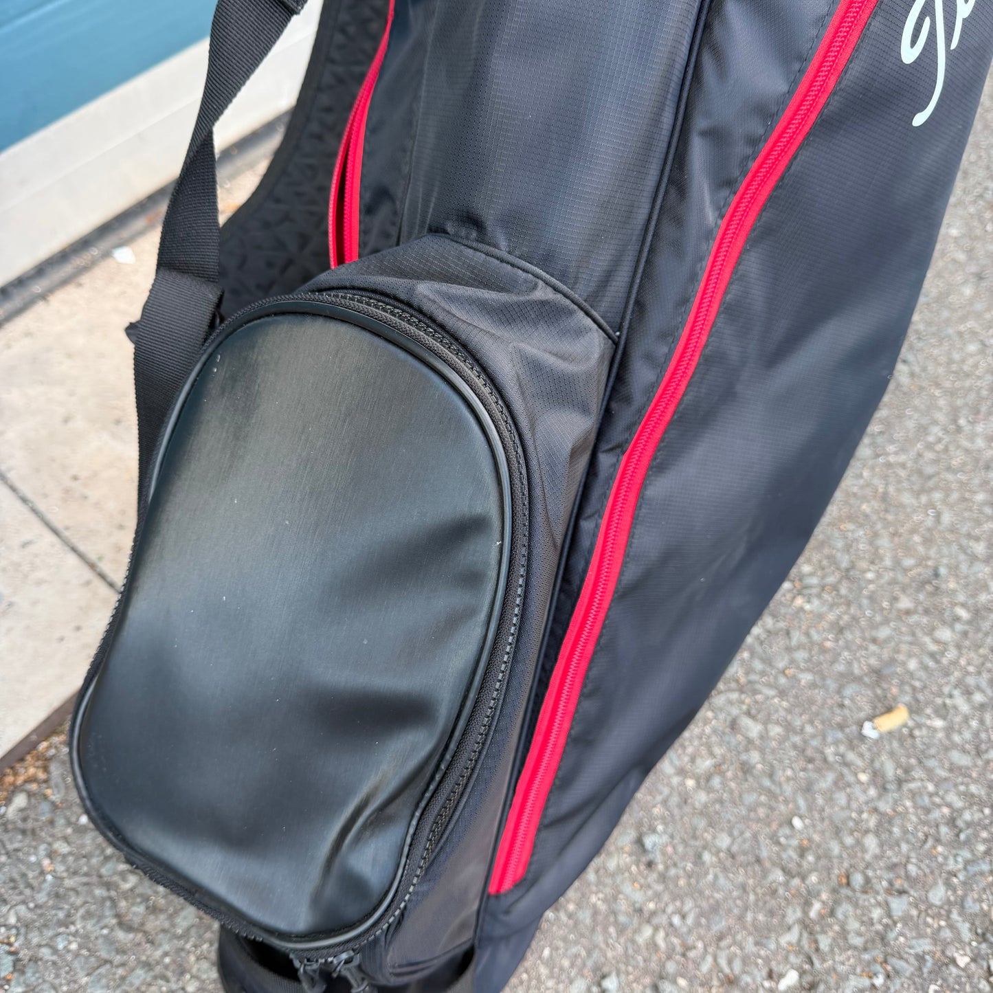 TITLEIST PLAYERS 4 CARBON LIGHTWEIGHT STAND BAG - RED/BLACK