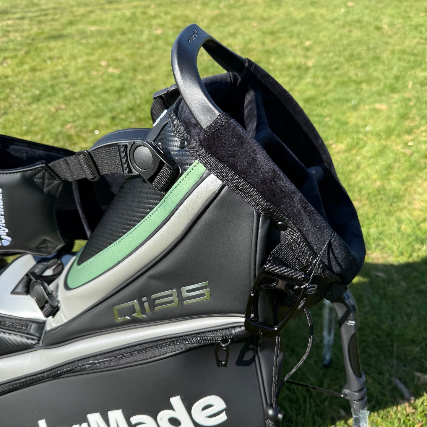TAYLORMADE QI35 2025 TOUR STAND BAG - BRAND NEW
