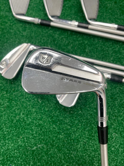 WILSON STAFF MODEL IRONS / 4-PW / KBS TOUR C-TAPER LITE 110 STIFF SHAFTS