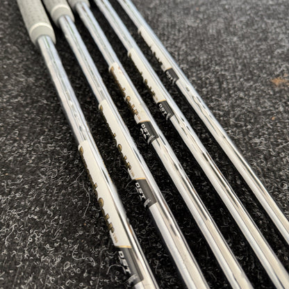 CALLAWAY APEX TCB IRONS / 5-9 / DYNAMIC GOLD DST 98 STIFF SHAFTS