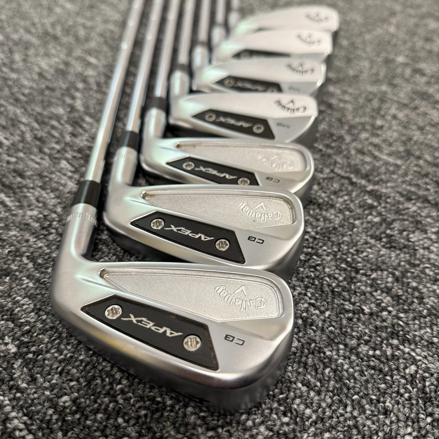 CALLAWAY APEX 2024 CB/MB COMBO IRONS / 4-10 / DYNAMIC GOLD TT MID 155 S300 STIFF