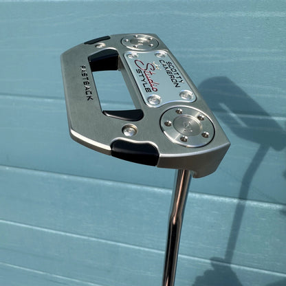 SCOTTY CAMERON 2025 STUDIO STYLE FASTBACK PUTTER / 34 INCH