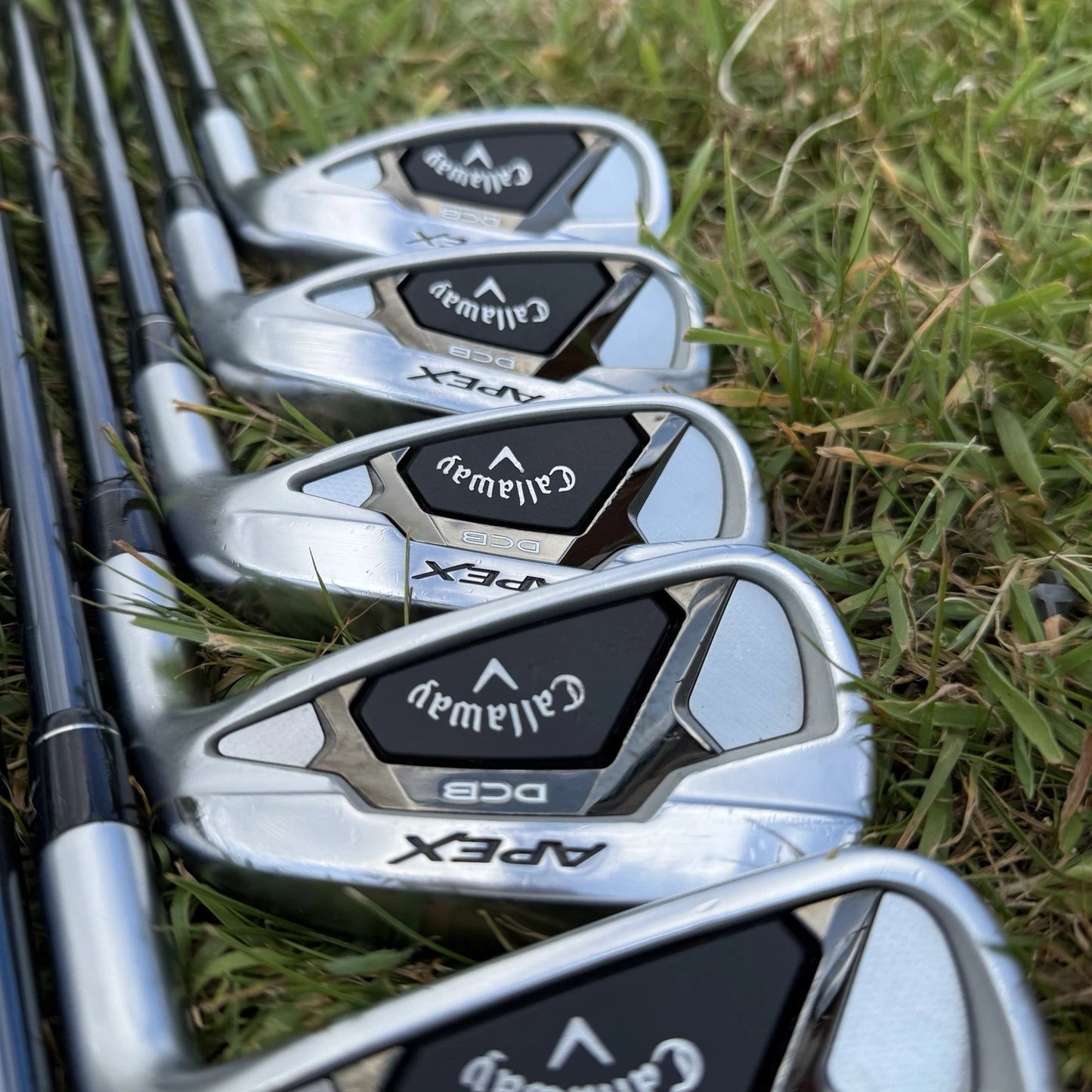 CALLAWAY APEX DCB IRONS / 5-PW / UST MAMIYA RECOIL GRAPHITE 6F4 STIFF SHAFTS