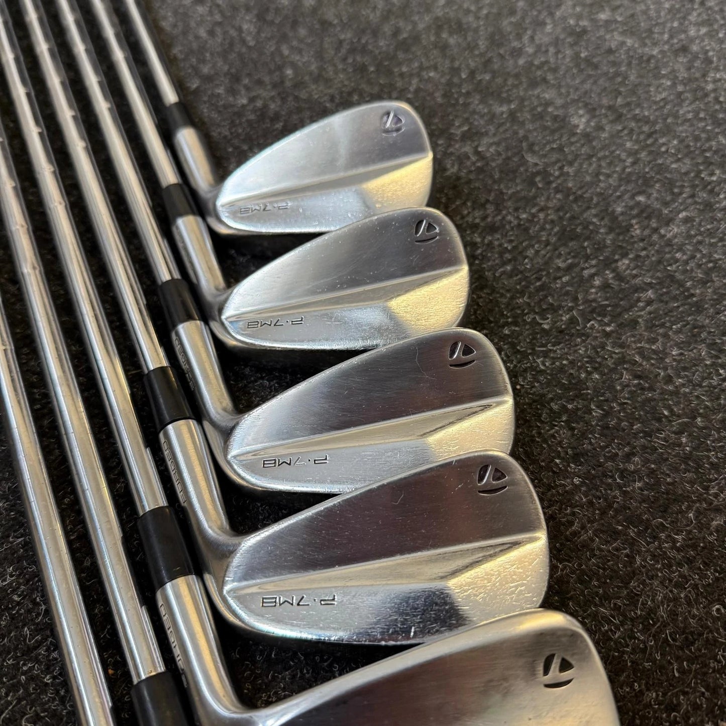 TAYLORMADE P770/P7MB COMBO IRON SET / 4-PW / KBS TOUR 120 STIFF SHAFTS