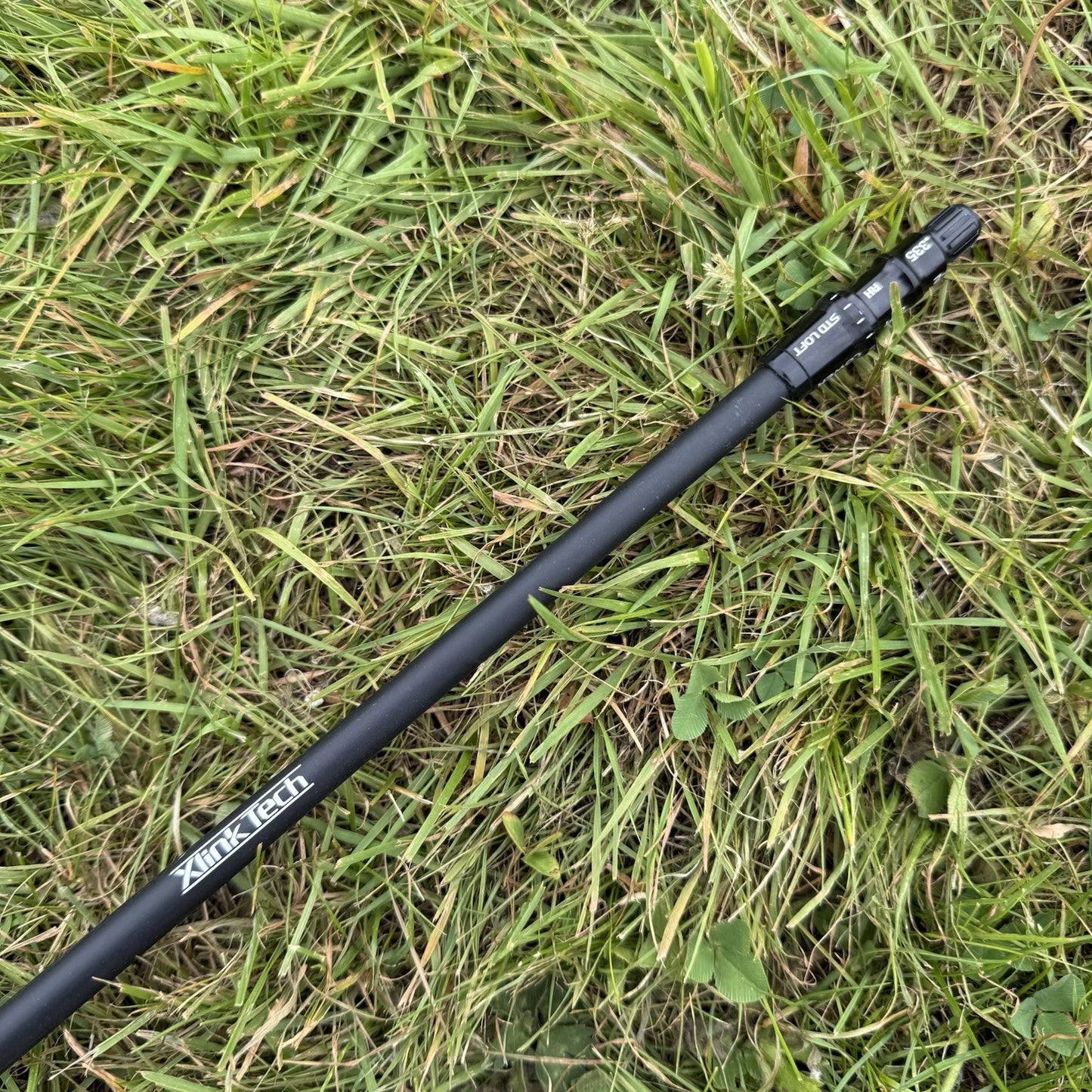 MITSUBISHI CHEMICAL AV SERIES 65 X FLEX DRIVER SHAFT / TAYLORMADE TIP