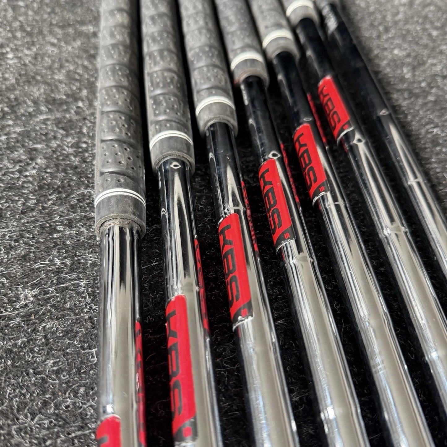 TITLEIST 716 AP1 IRONS / 5-PW + GW / KBS TOUR STIFF SHAFTS