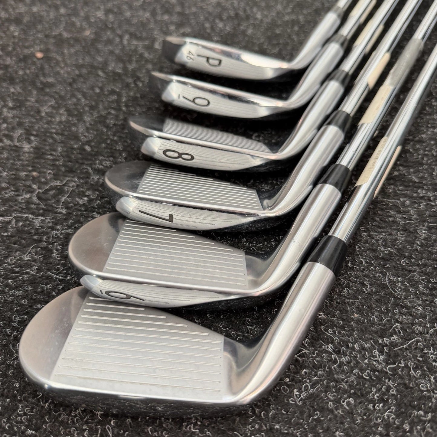 TITLEIST T100 2019 IRONS / 5-PW / TRUE TEMPER S300 AMT WHITE STIFF SHAFTS