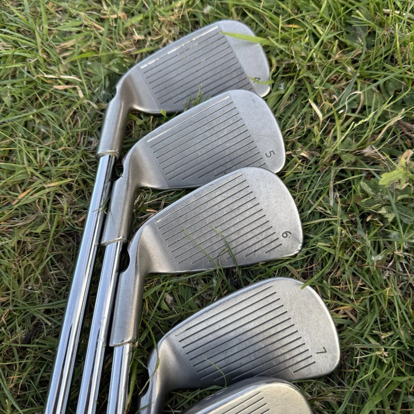 PING I10 IRONS / 4-SW / AWT STIFF STEEL SHAFTS