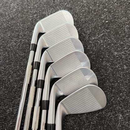 TITLEIST T100 2019 IRONS / 5-PW / TRUE TEMPER S300 AMT WHITE STIFF SHAFTS