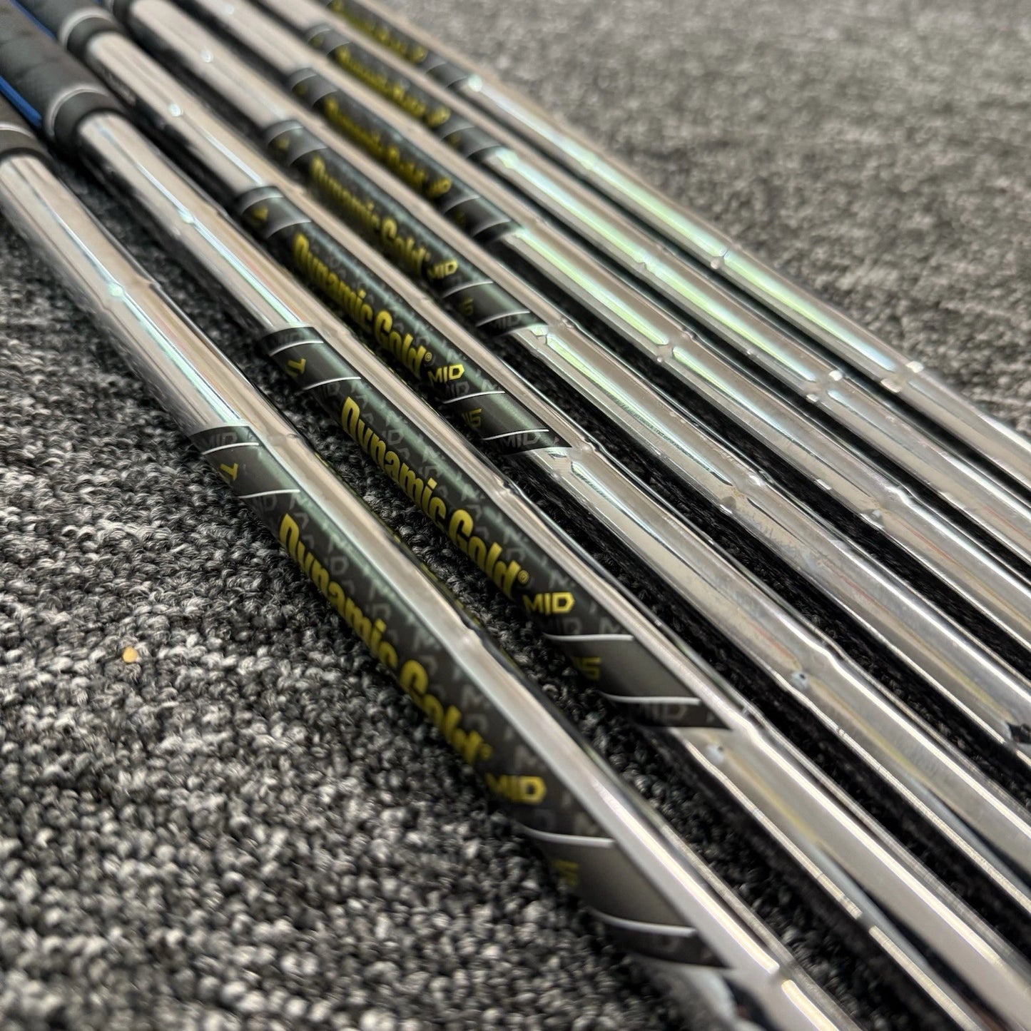 CALLAWAY APEX 2024 CB/MB COMBO IRONS / 4-10 / DYNAMIC GOLD TT MID 155 S300 STIFF