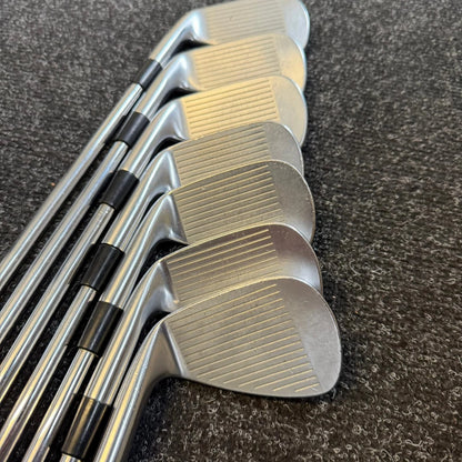 TAYLORMADE P770/P7MB COMBO IRON SET / 4-PW / KBS TOUR 120 STIFF SHAFTS