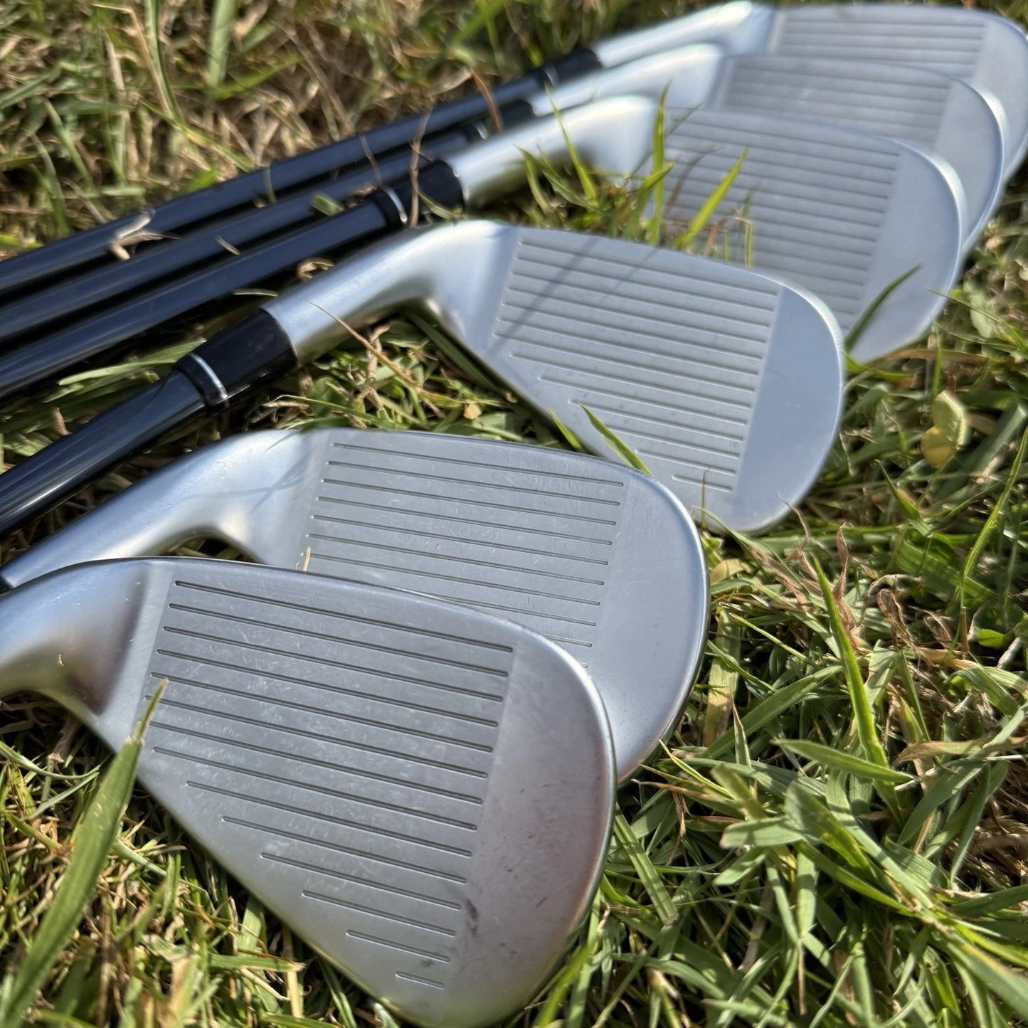 CALLAWAY APEX DCB IRONS / 5-PW / UST MAMIYA RECOIL GRAPHITE 6F4 STIFF SHAFTS