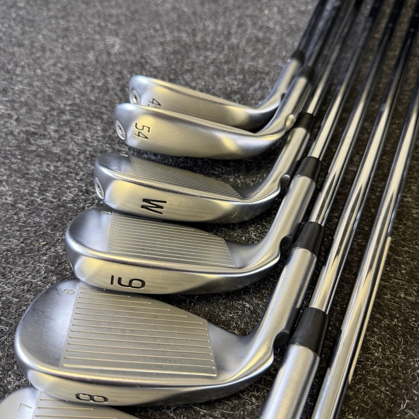 PING G430 IRONS / 6-PW + 45 + 54 / PING AWT 2.0 REGULAR SHAFTS / BLUE DOT