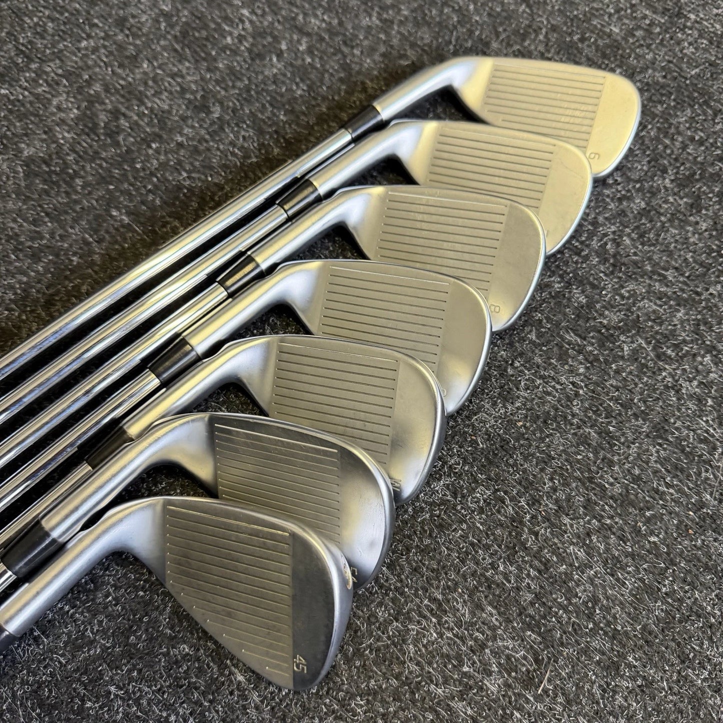 PING G430 IRONS / 6-PW + 45 + 54 / PING AWT 2.0 REGULAR SHAFTS / BLUE DOT